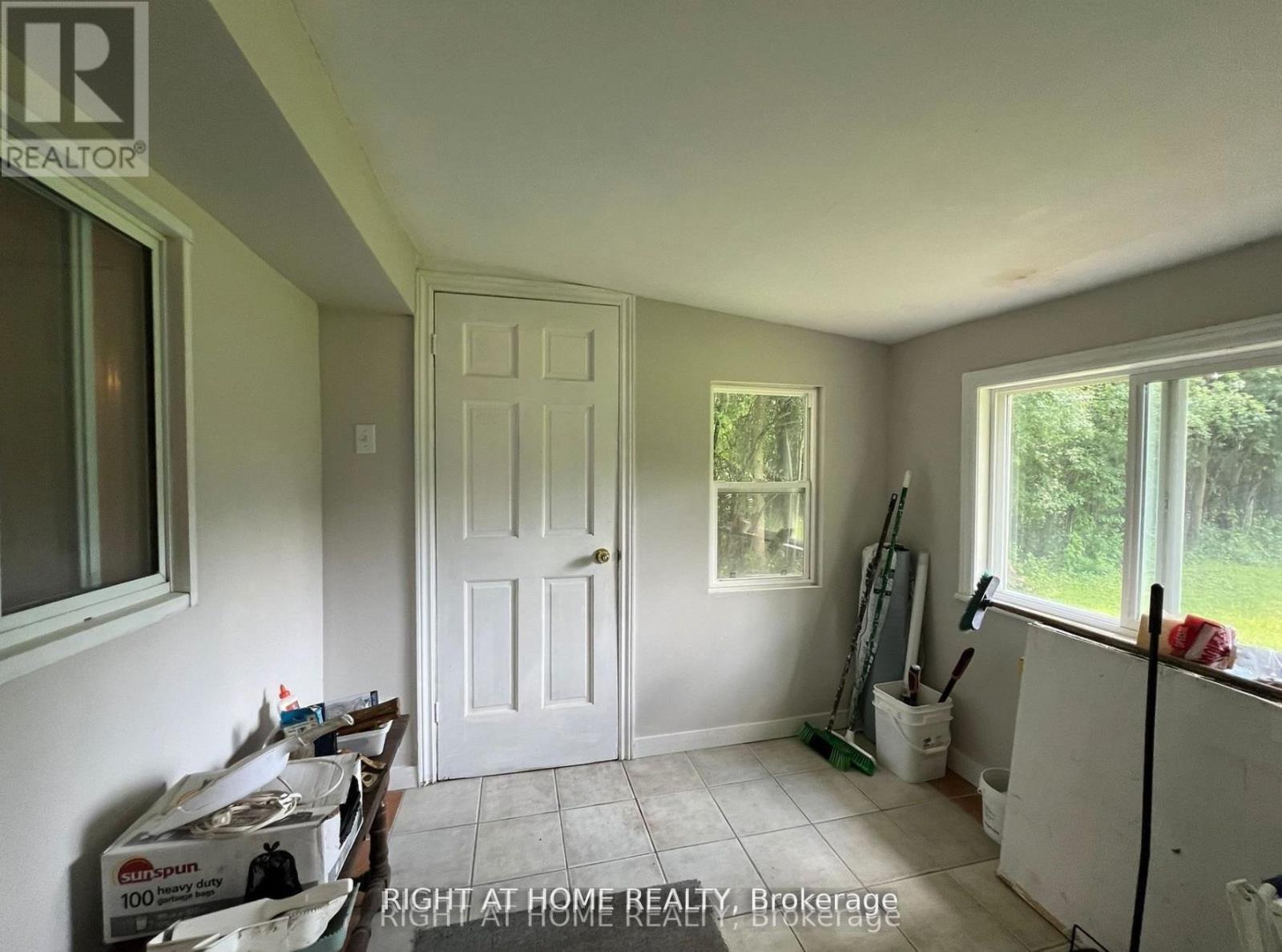 34 Broadview Street, Collingwood, Ontario  L9Y 0X2 - Photo 4 - S13074880