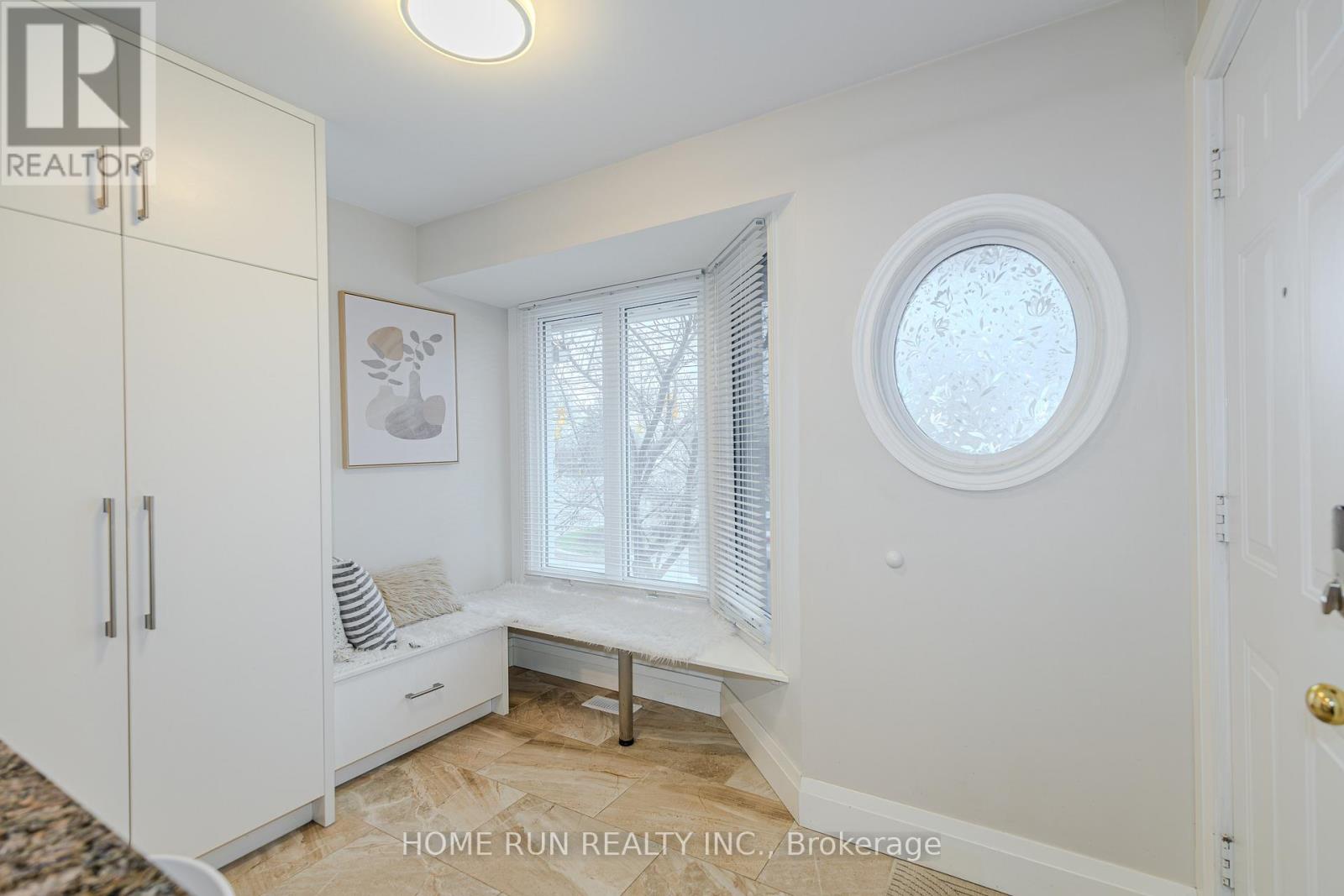 1150 Gablefield Private, Ottawa, Ontario  K1J 1E3 - Photo 5 - X12924972