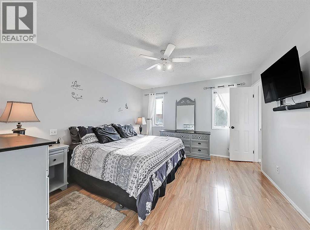 9 Hunters Mews, Okotoks, Alberta  T1S 1M2 - Photo 17 - A2282625