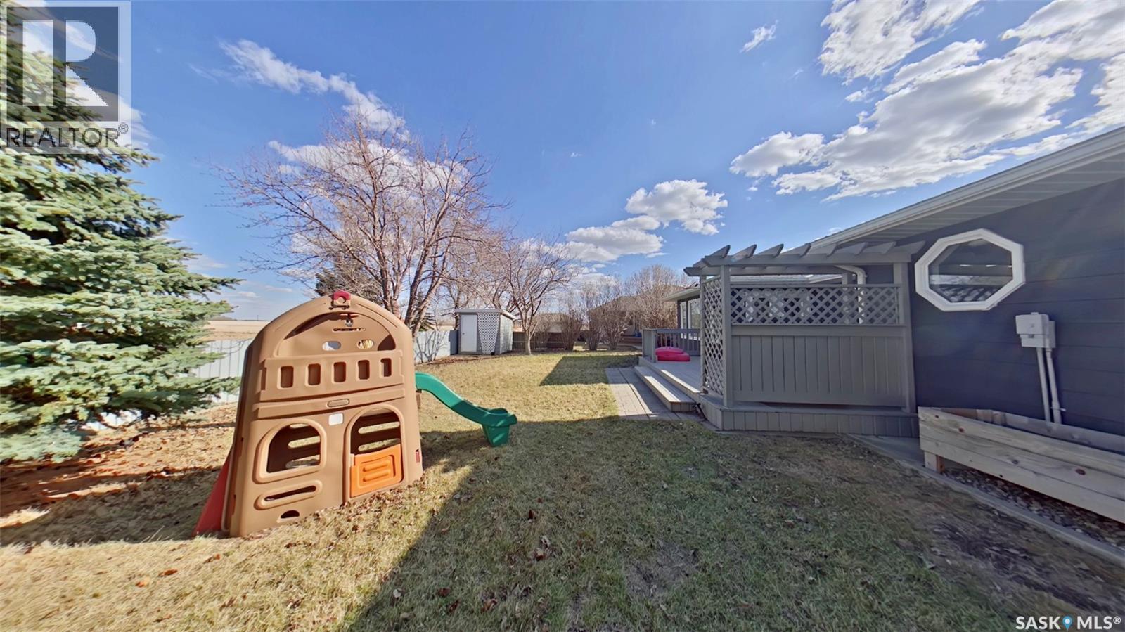 355 Russell Street, Stoughton, Saskatchewan  S0G 4T0 - Photo 31 - SK034666