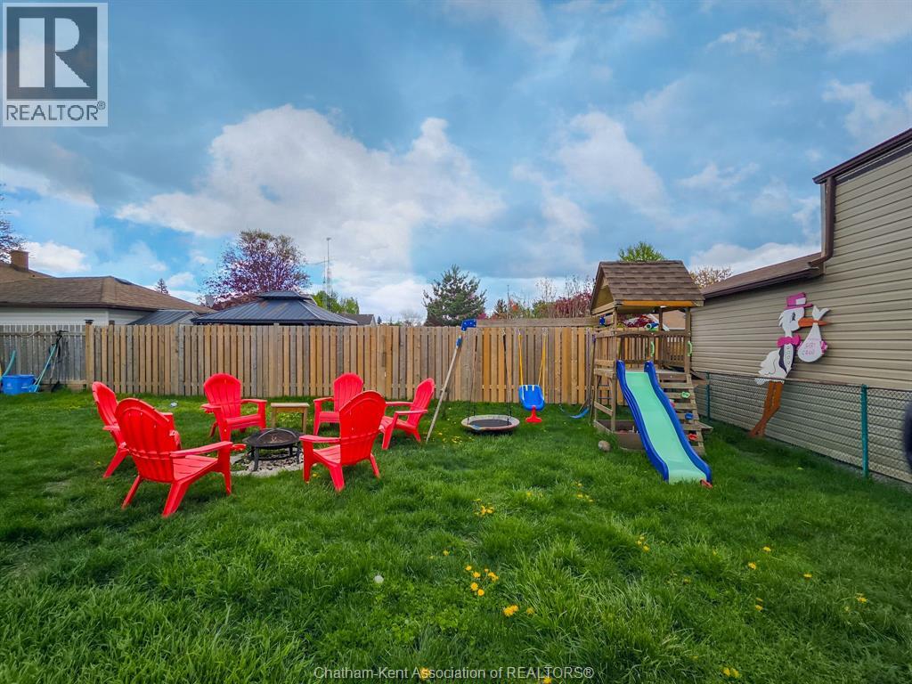 12 Houston Street, Chatham, Ontario  N7M 2Z9 - Photo 10 - 26009826