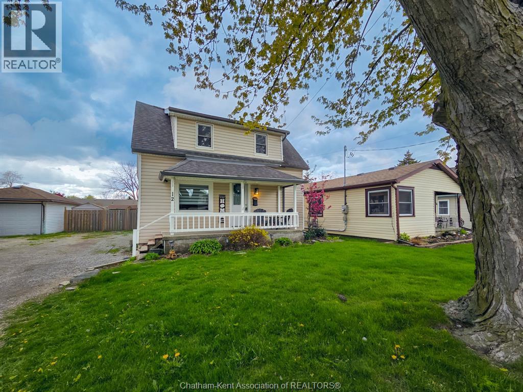 12 Houston Street, Chatham, Ontario  N7M 2Z9 - Photo 2 - 26009826