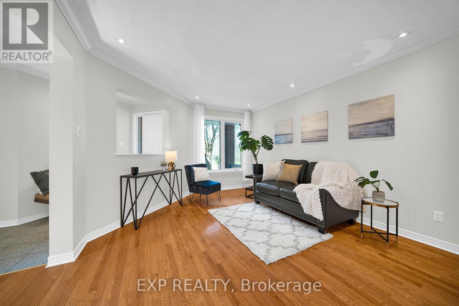 126 Grenadier Way, Ottawa, Ontario  K2J 4M1 - Photo 3 - X13074918