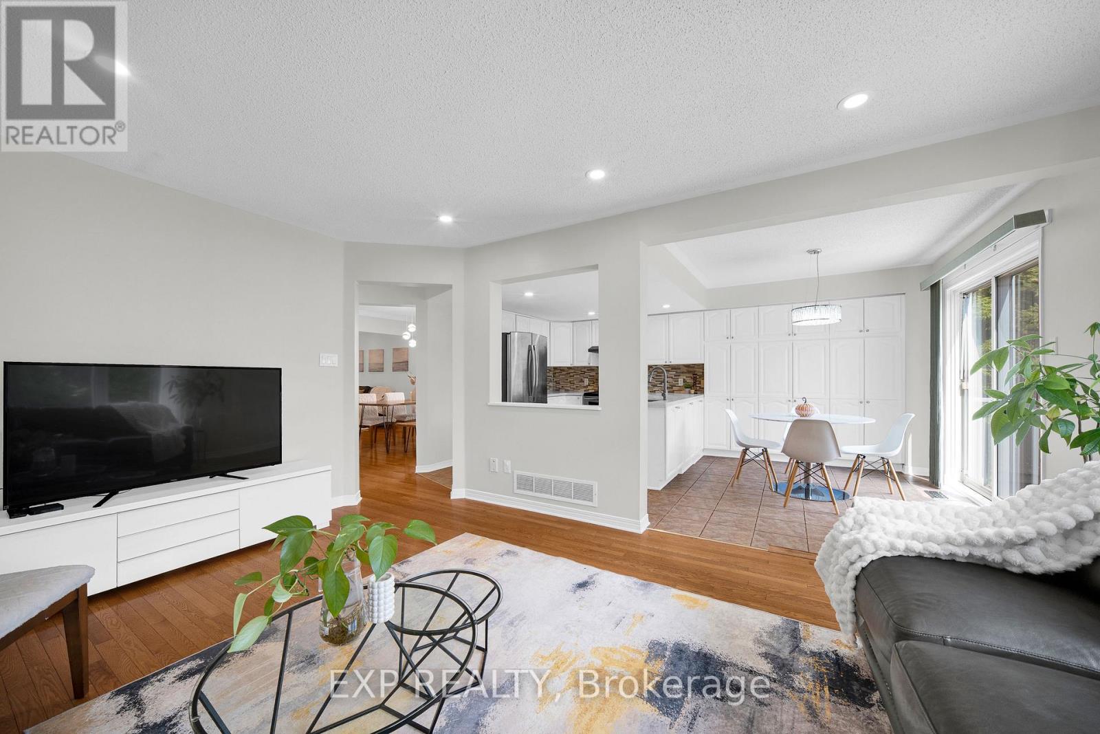 126 Grenadier Way, Ottawa, Ontario  K2J 4M1 - Photo 9 - X13074918