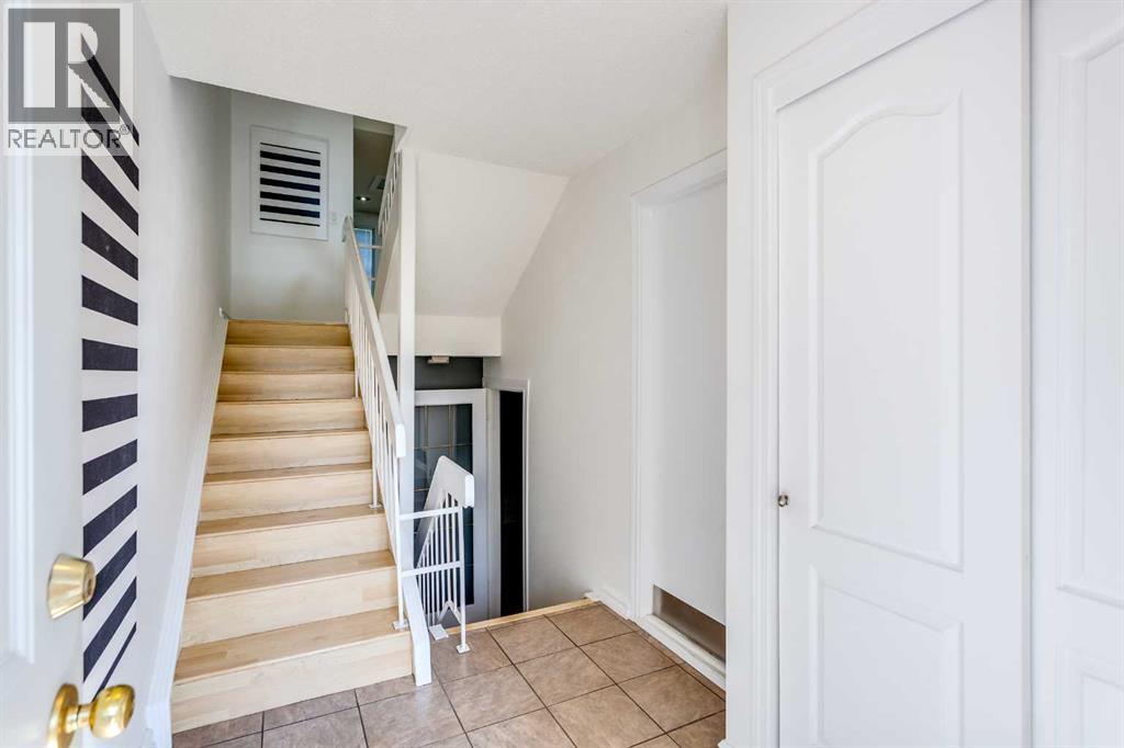 354 Brae Glen Road Sw, Calgary, Alberta  T2W 1B6 - Photo 22 - A2305477