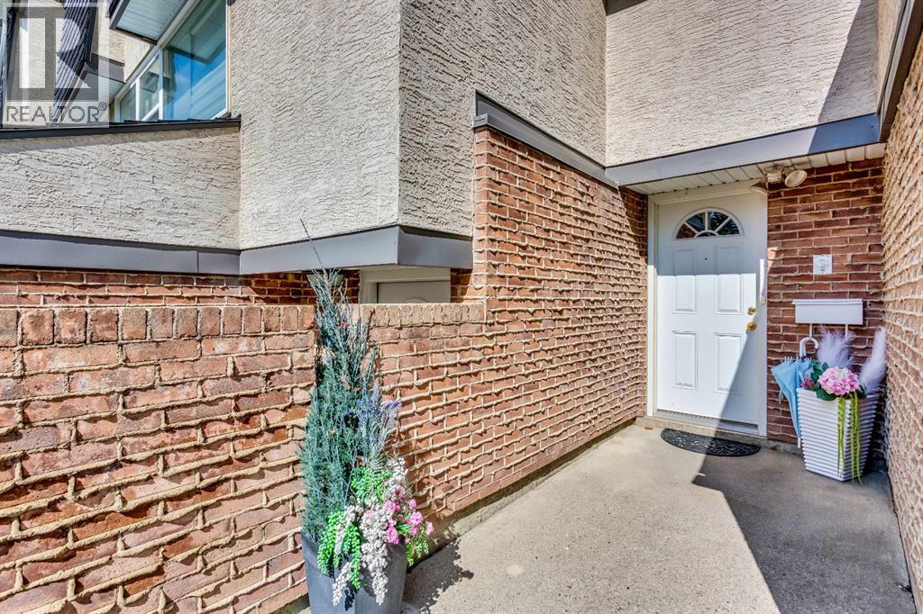 354 Brae Glen Road Sw, Calgary, Alberta  T2W 1B6 - Photo 31 - A2305477