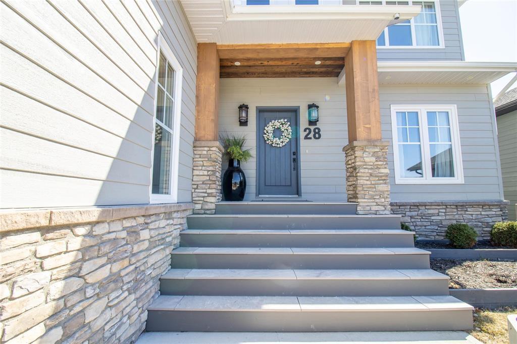 28 Skandic Bay, Mitchell, Manitoba  R5G 1K8 - Photo 2 - 202609063