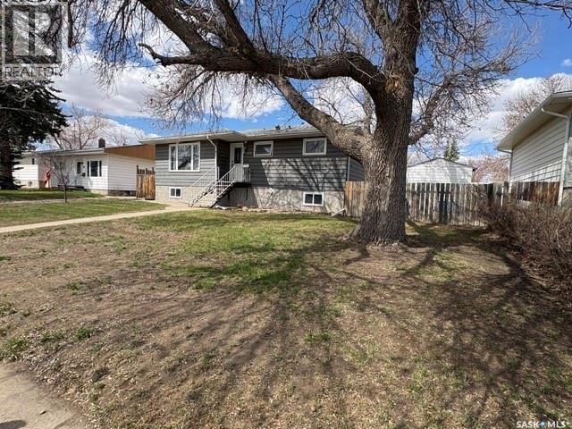1154 Caribou Street W, Moose Jaw, Saskatchewan  S6H 2B5 - Photo 3 - SK034614