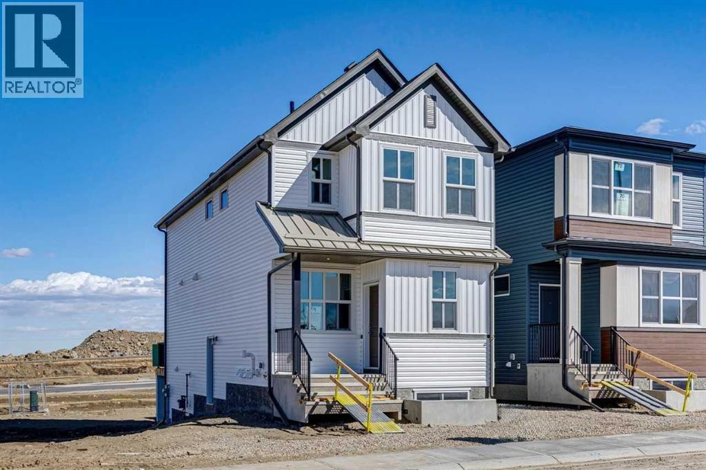 74 Lucas Heath NW, Calgary, Alberta  T3P 2Y2 - Photo 1 - A2303606