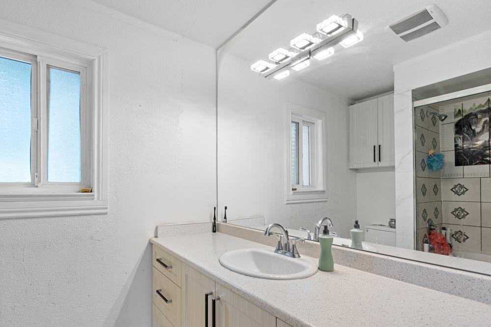 13115 107a Avenue, Surrey, British Columbia  V3T 2G9 - Photo 7 - R3098490
