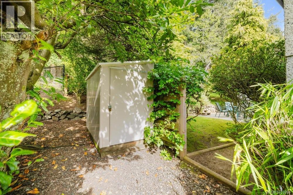 4312 Parkside Cres, Saanich, British Columbia  V8N 2C3 - Photo 37 - 1033694