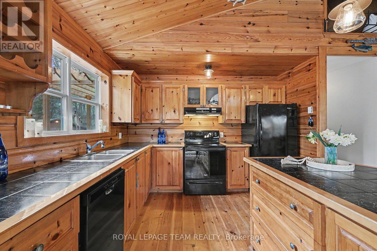 951 White Birch Lane E, Leeds And The Thousand Islands, Ontario  K0E 1N0 - Photo 14 - X13074932
