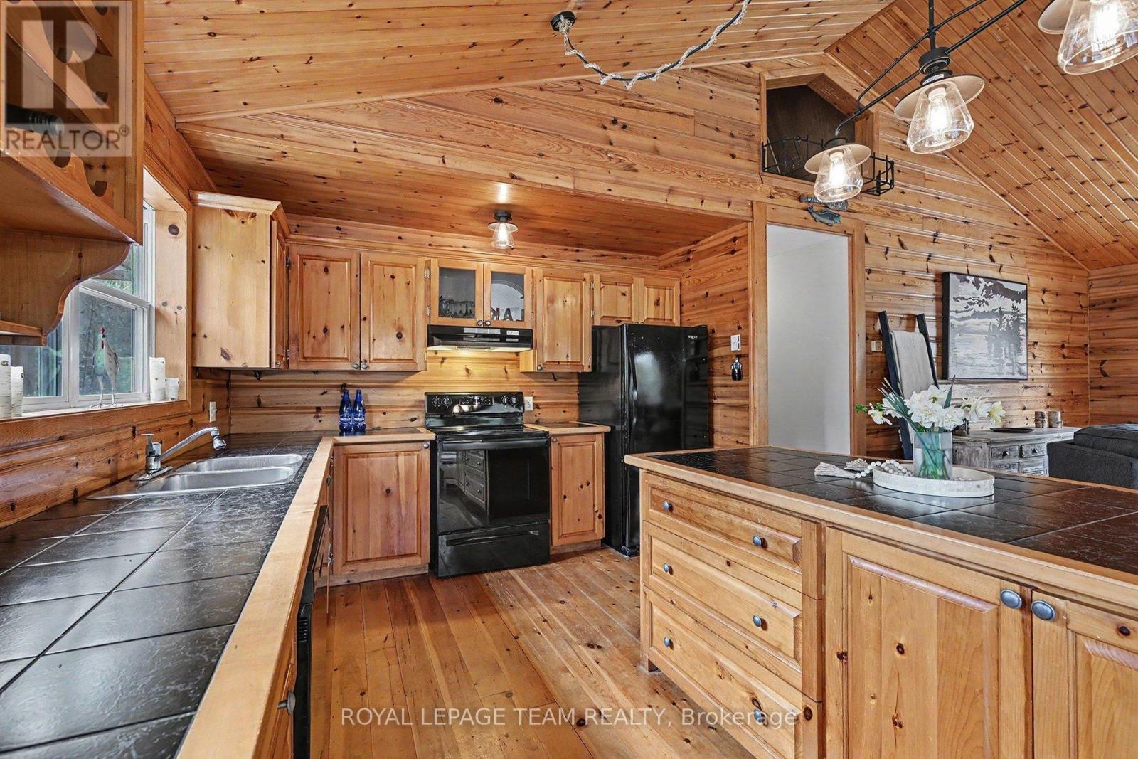951 White Birch Lane E, Leeds And The Thousand Islands, Ontario  K0E 1N0 - Photo 16 - X13074932