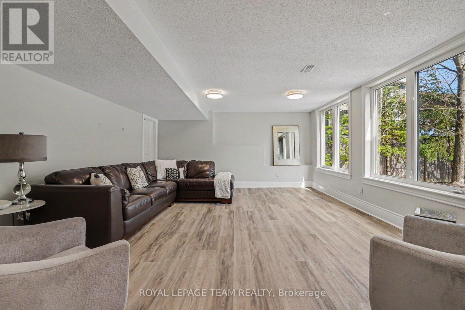 594 Overland Drive, Ottawa, Ontario  K2S 0T1 - Photo 39 - X13074940