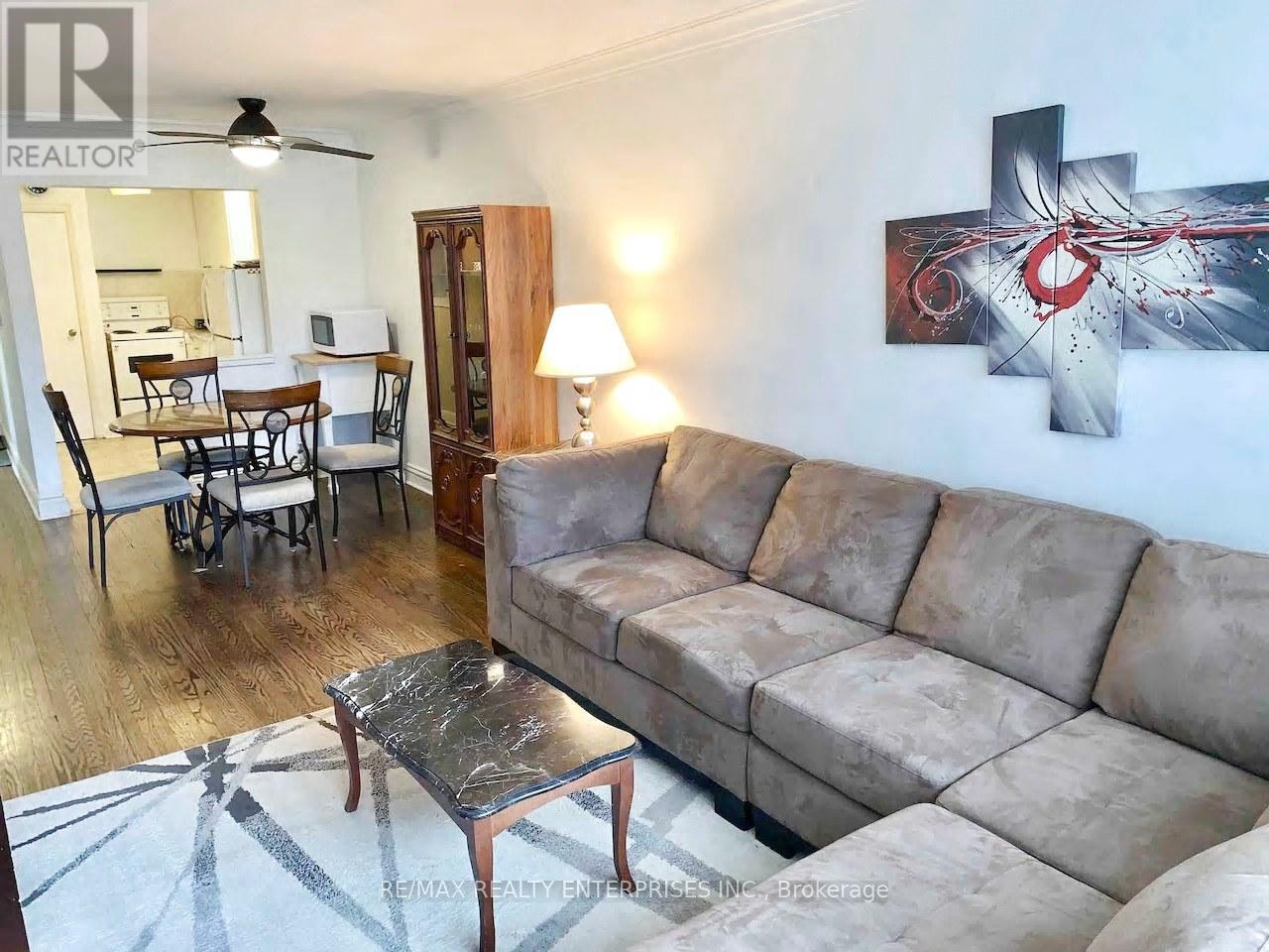2 - 297 LAKESHORE ROAD E