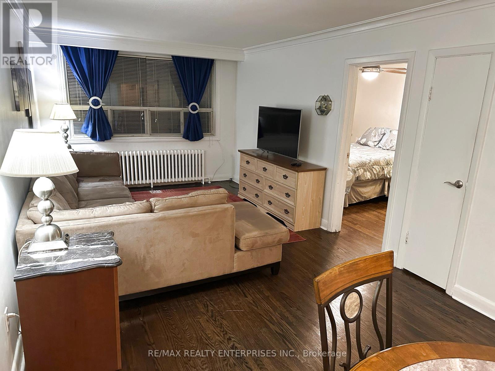 2 - 297 LAKESHORE ROAD E - Photo 3
