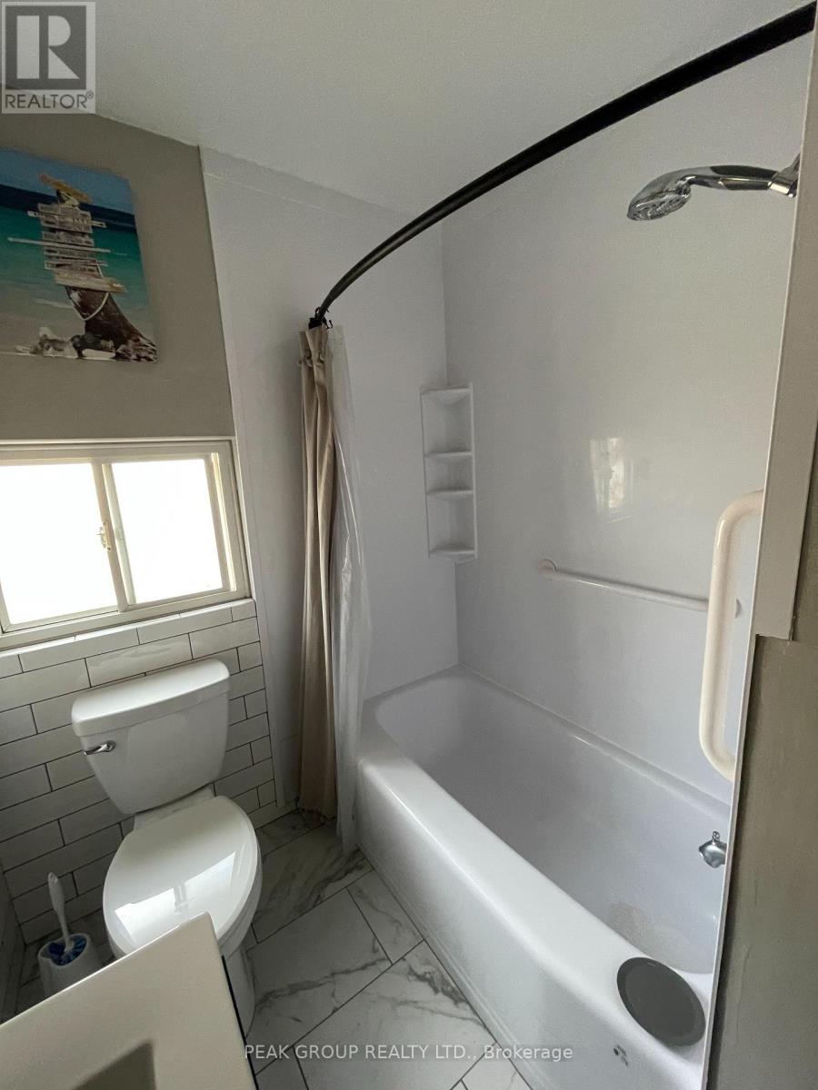 7452 Marieclaude Avenue, Niagara Falls, Ontario  L2G 5L9 - Photo 5 - X13072924