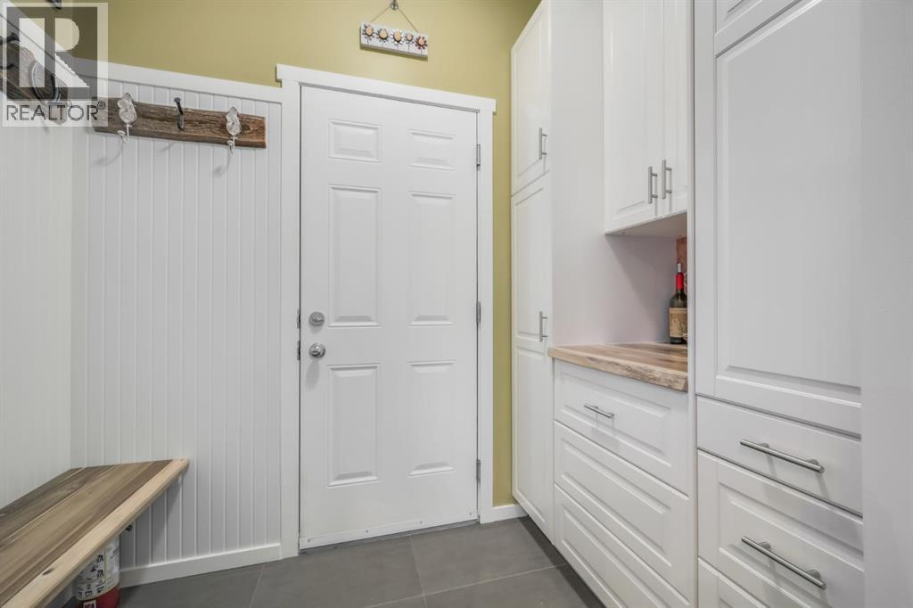 12 Sunrise View, Cochrane, Alberta  T4C 0W3 - Photo 13 - A2295379