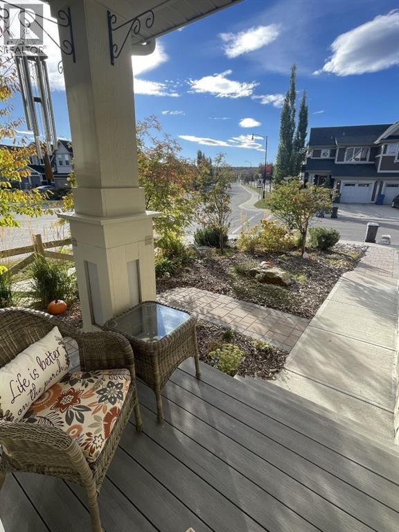 12 Sunrise View, Cochrane, Alberta  T4C 0W3 - Photo 2 - A2295379