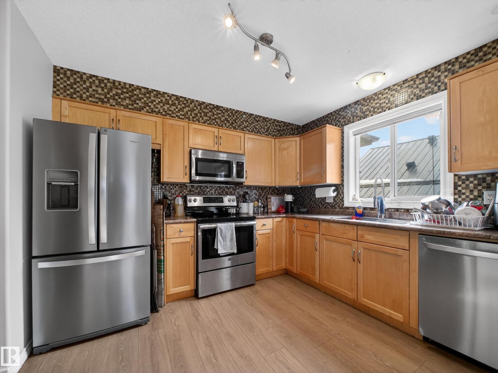 11933 77 St NW, Edmonton, Alberta  T5B 2G5 - Photo 1 - E4476885