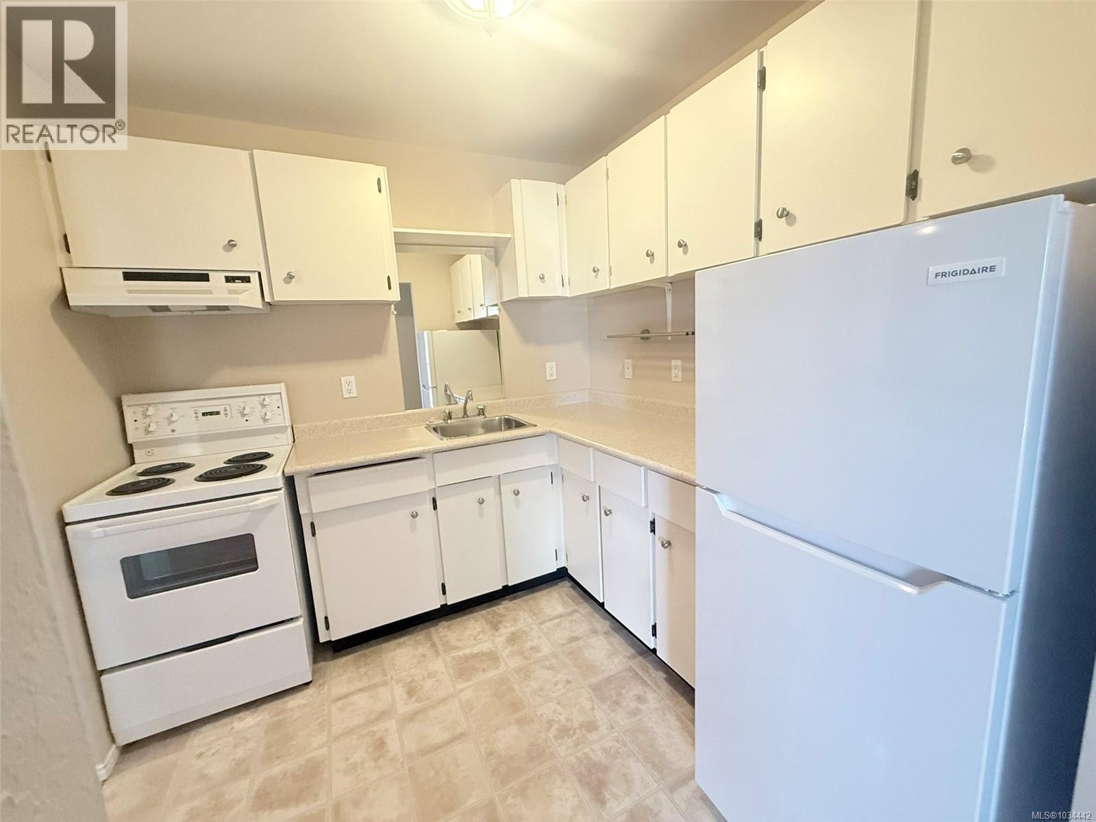 303 322 Birch St, Campbell River, British Columbia  V9W 2S6 - Photo 6 - 1034442