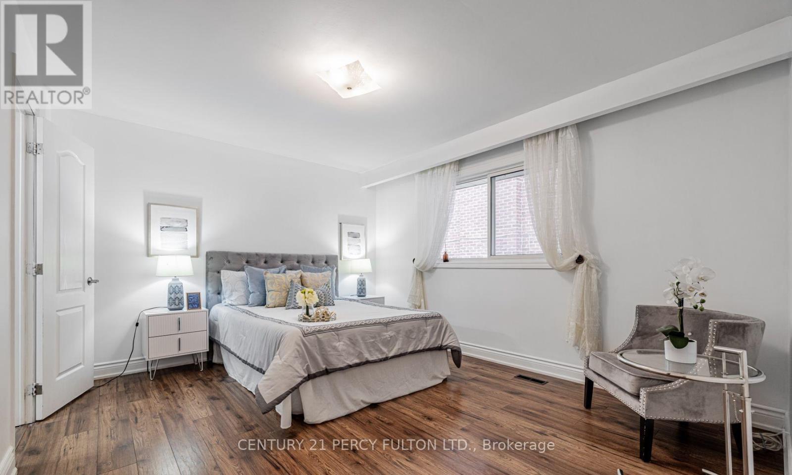 Main - 257 Otonabee Avenue, Toronto, Ontario  M2M 2S9 - Photo 4 - C13074690
