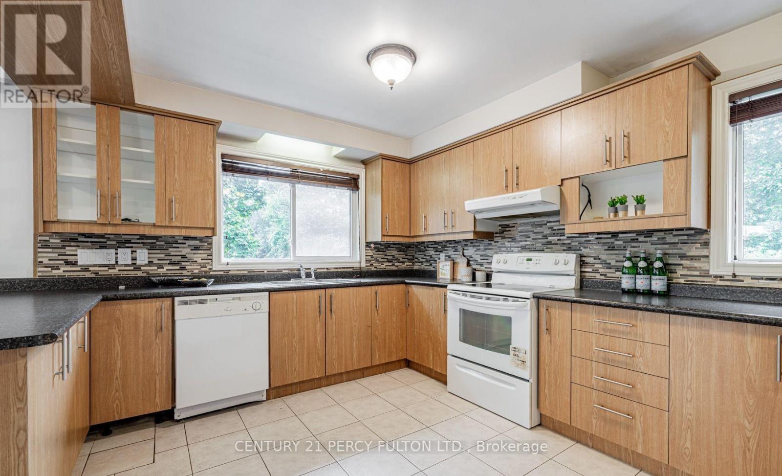 Main - 257 Otonabee Avenue, Toronto, Ontario  M2M 2S9 - Photo 23 - C13074690
