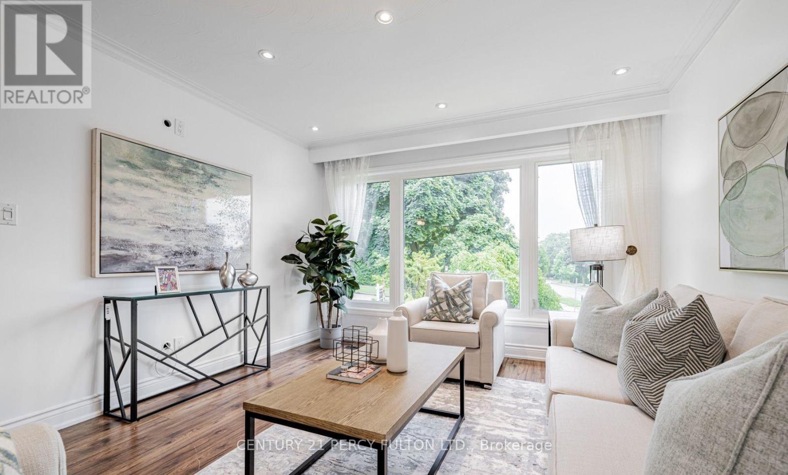 Main - 257 Otonabee Avenue, Toronto, Ontario  M2M 2S9 - Photo 6 - C13074690