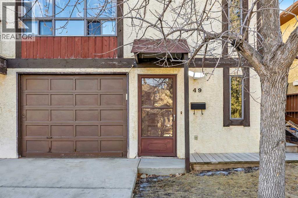 49 Beacham Way Nw, Calgary, Alberta  T3K 1R7 - Photo 2 - A2283200