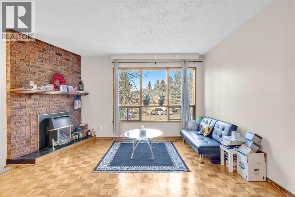 49 Beacham Way Nw, Calgary, Alberta  T3K 1R7 - Photo 7 - A2283200