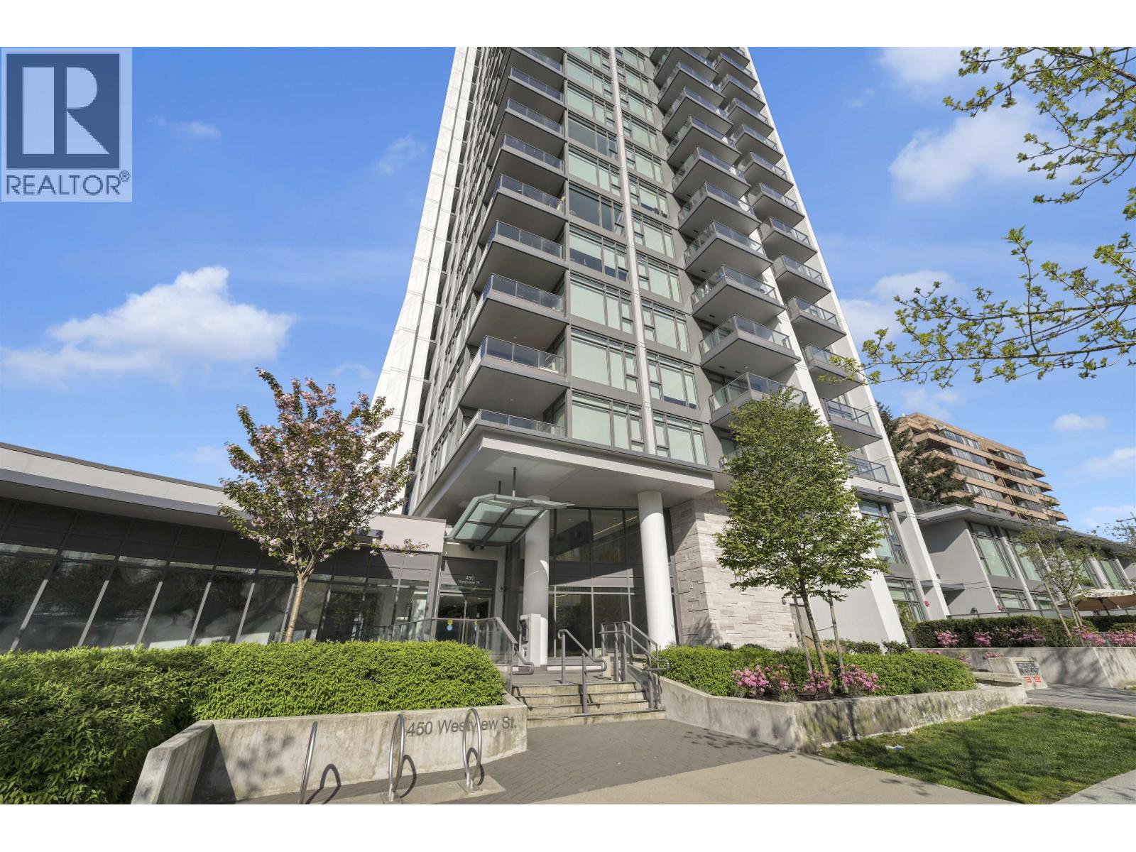 403 450 Westview Street, Coquitlam, British Columbia  V3K 0G3 - Photo 1 - R3116684