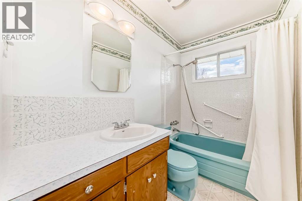 8315 Bowness Road NW, Calgary, Alberta  T3B 0H5 - Photo 24 - A2304117