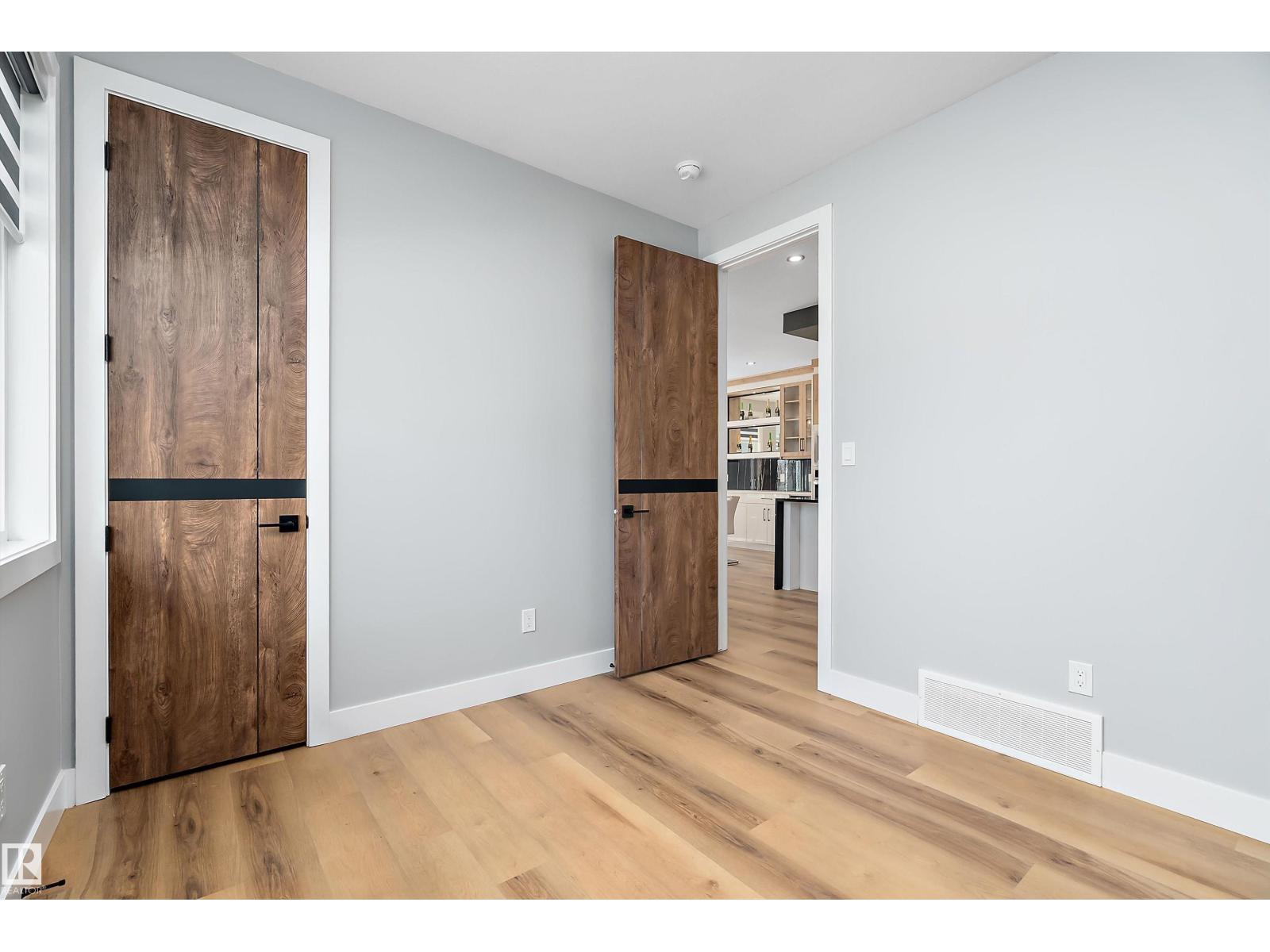 Unknown Address, ,     - Photo 12 - E4485462