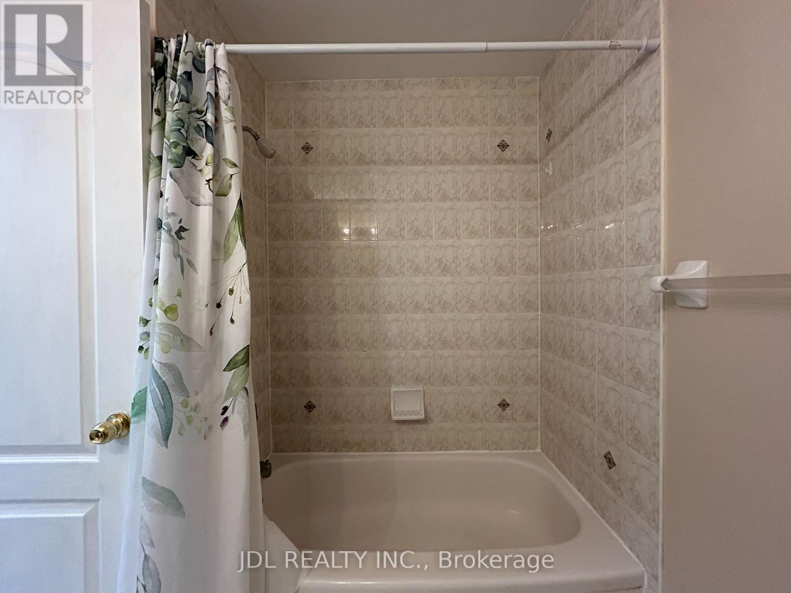 233a Rouge River Dr Drive, Toronto, Ontario  M1B 6H2 - Photo 10 - E13074962