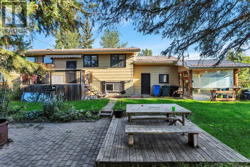 404 3 Avenue SW, Sundre, Alberta  T0M 1X0 - Photo 35 - A2251856