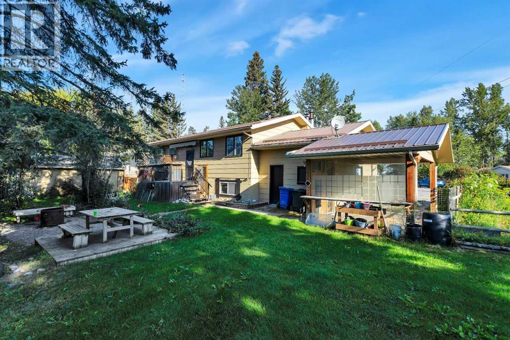 404 3 Avenue SW, Sundre, Alberta  T0M 1X0 - Photo 36 - A2251856