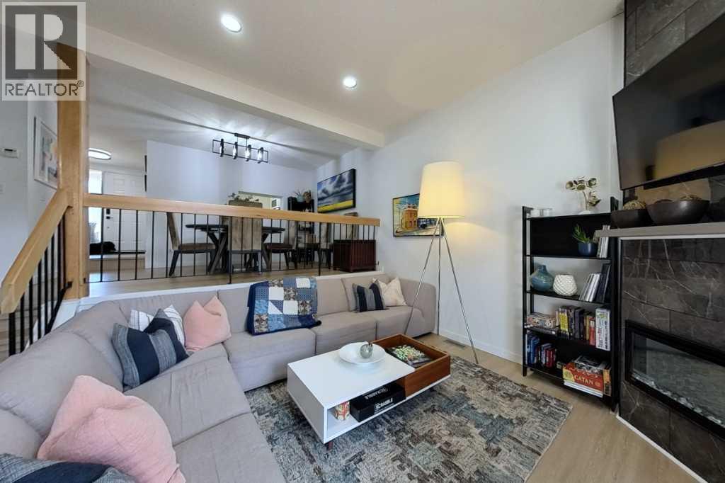 425, 3131 63 Avenue SW, Calgary, Alberta  T3E 6N4 - Photo 15 - A2307246