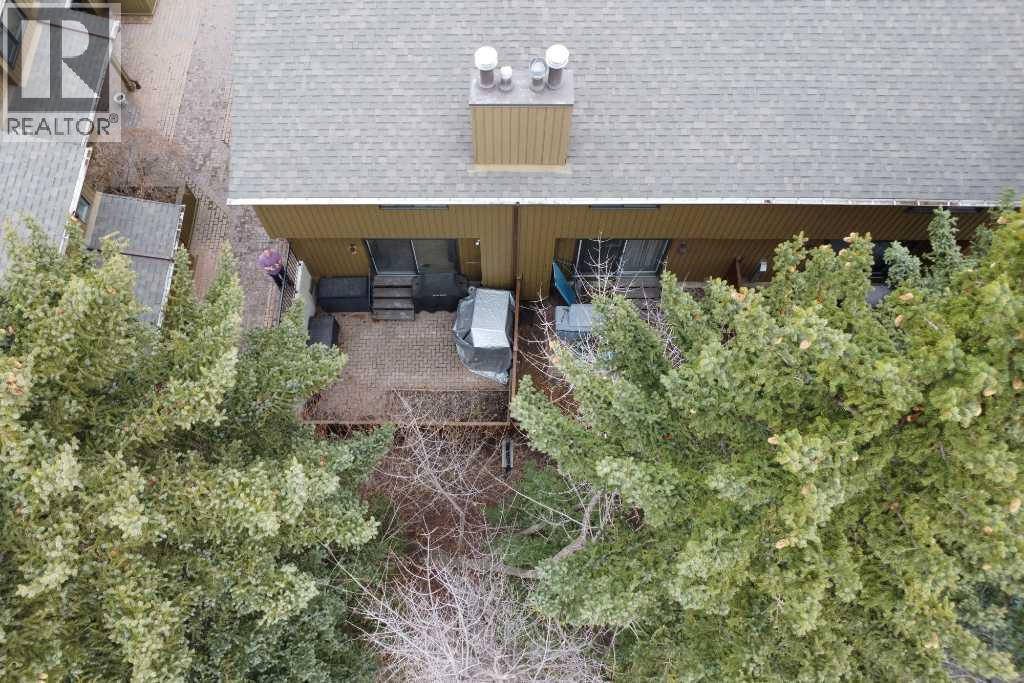 425, 3131 63 Avenue SW, Calgary, Alberta  T3E 6N4 - Photo 2 - A2307246