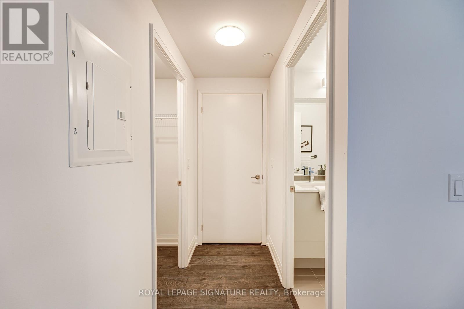 548 - 26 Gibbs Road, Toronto, Ontario  M9B 0E3 - Photo 32 - W13074964