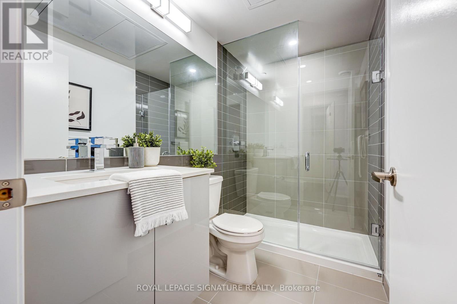 548 - 26 Gibbs Road, Toronto, Ontario  M9B 0E3 - Photo 33 - W13074964