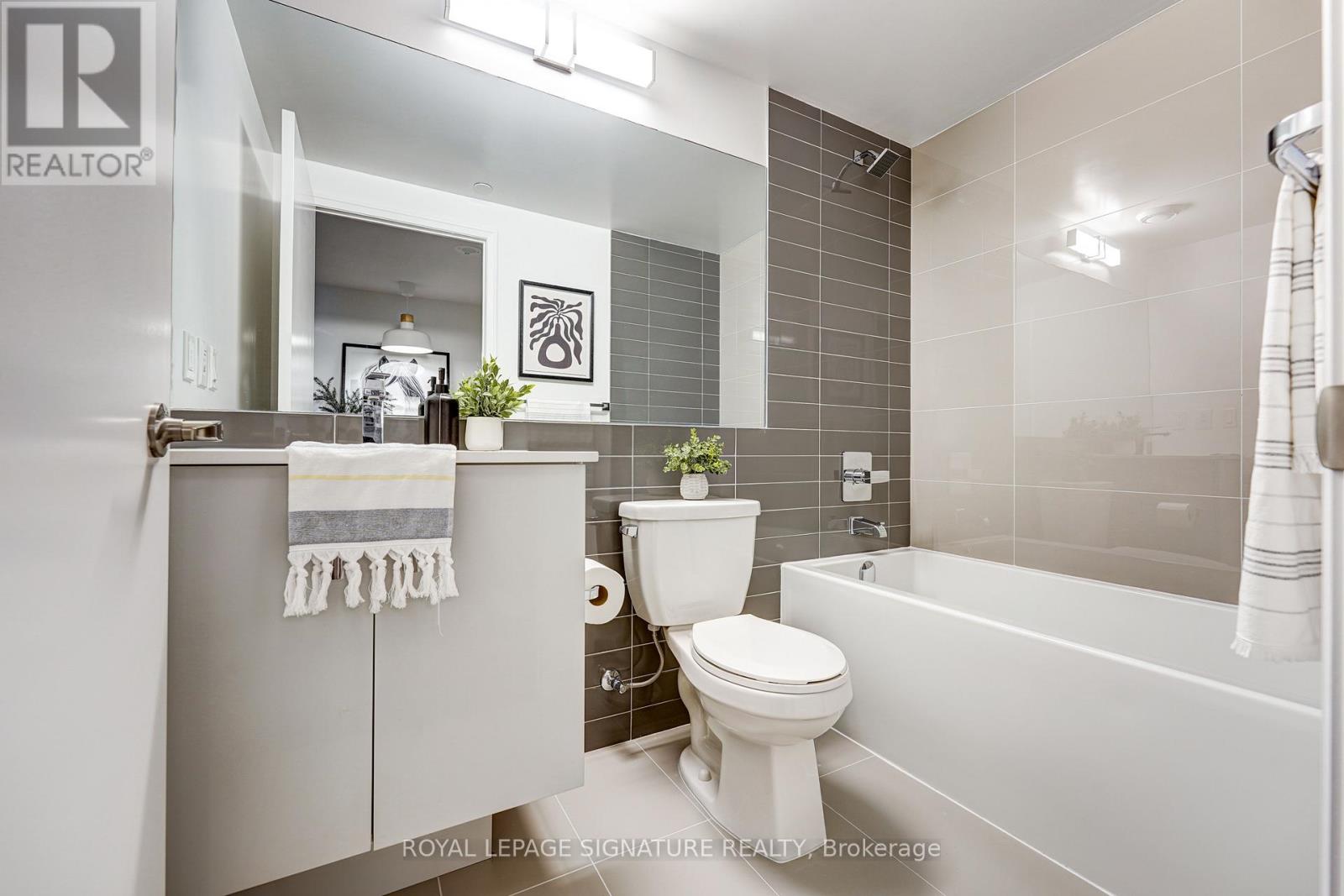 548 - 26 Gibbs Road, Toronto, Ontario  M9B 0E3 - Photo 9 - W13074964