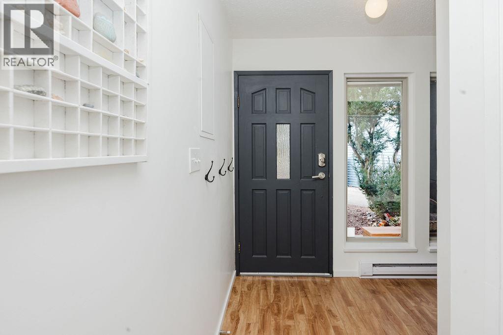 5 623 Farnham Road, Gibsons, British Columbia  V0N 1V8 - Photo 5 - R3097621