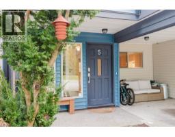 5 623 FARNHAM ROAD, Gibsons, British Columbia