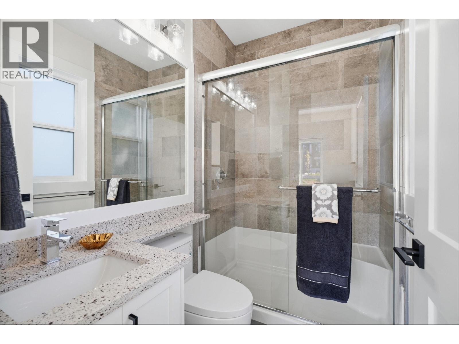3858 Coast Meridian Road, Port Coquitlam, British Columbia  V3B 2V1 - Photo 16 - R3118610