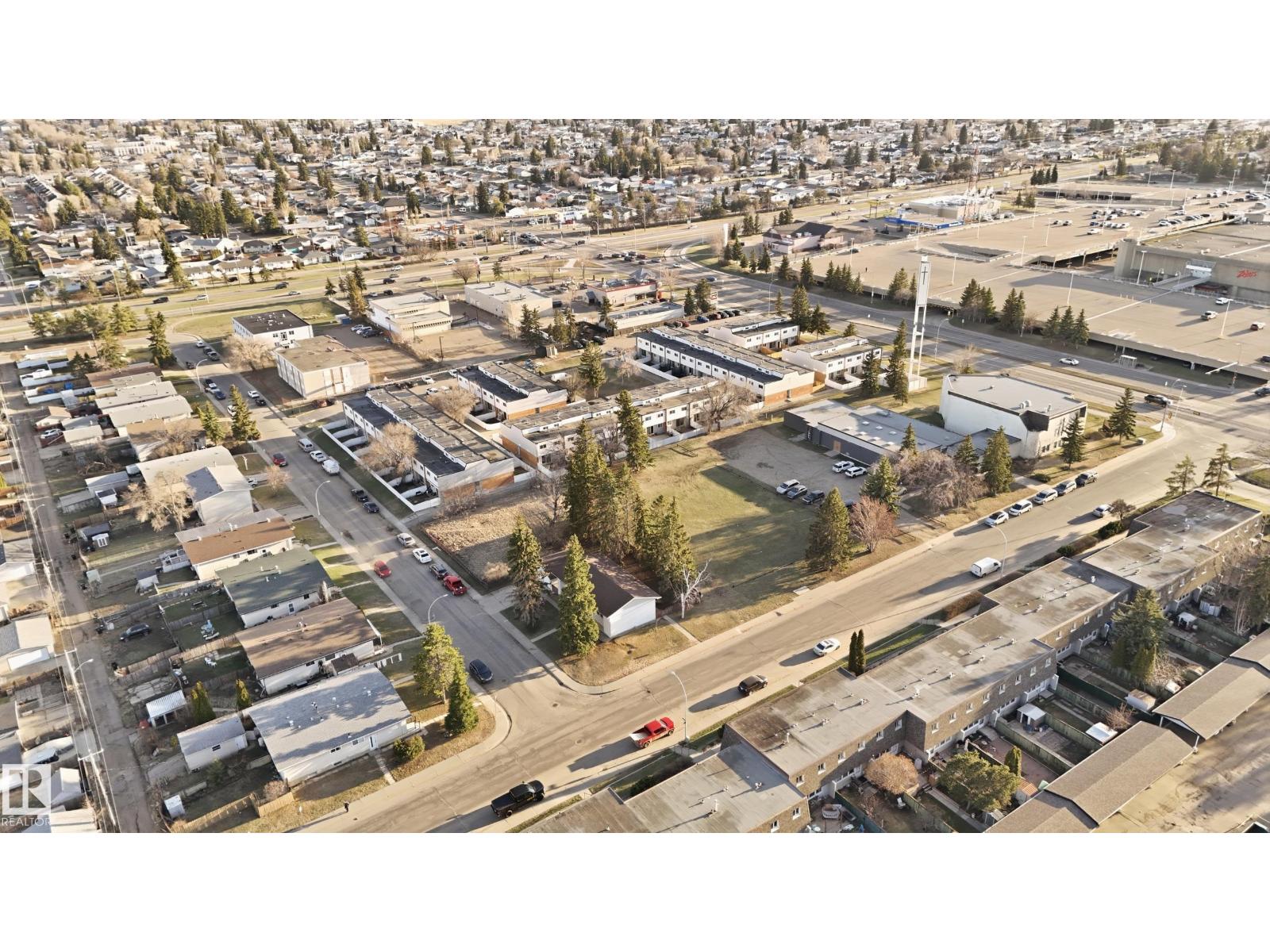 13908 64 St Nw, Edmonton, Alberta  T5A 1R9 - Photo 4 - E4475632