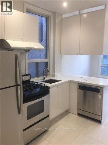 Main Fl - 120 Montrose Ave Avenue, Toronto, Ontario  M6J 2T6 - Photo 2 - C13074990