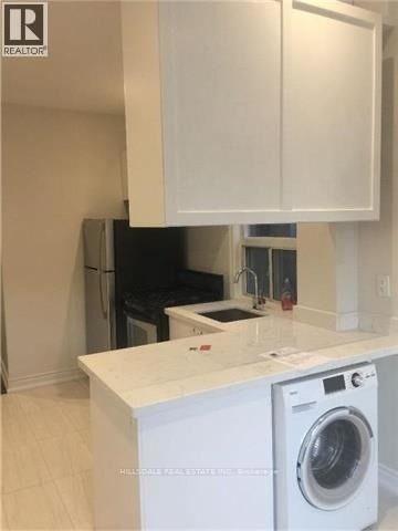 Main Fl - 120 Montrose Ave Avenue, Toronto, Ontario  M6J 2T6 - Photo 3 - C13074990