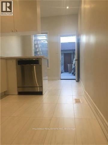 Main Fl - 120 Montrose Ave Avenue, Toronto, Ontario  M6J 2T6 - Photo 4 - C13074990