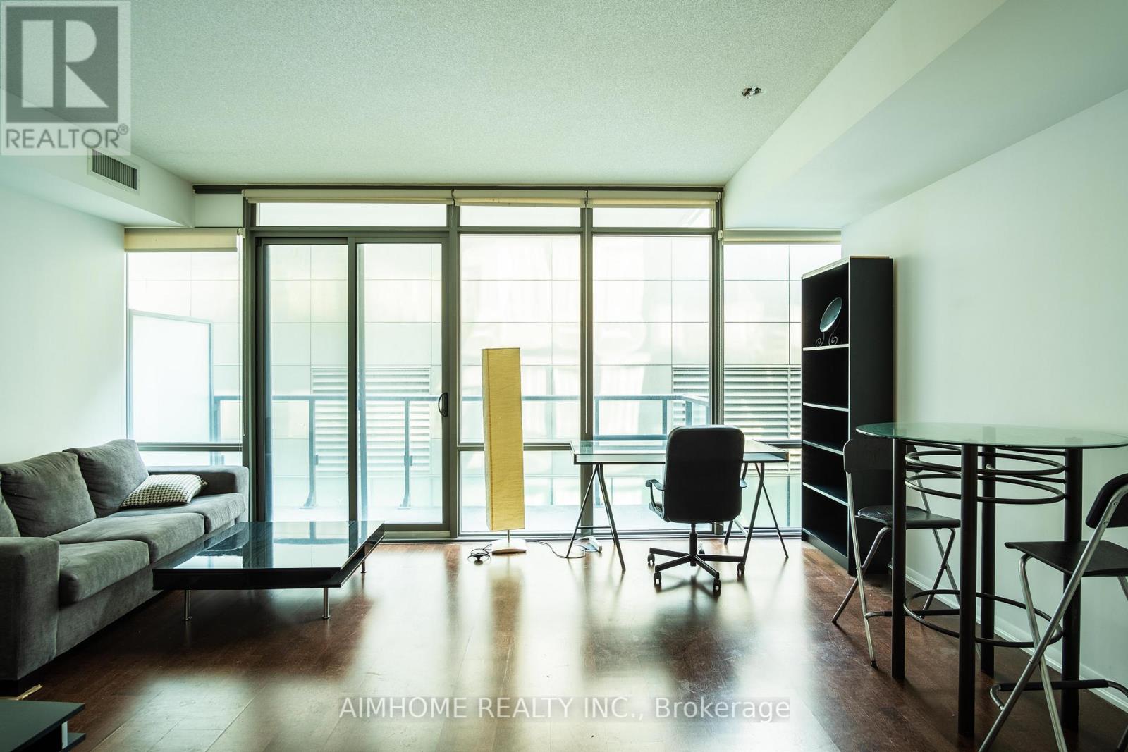 1301 - 832 Bay Street, Toronto, Ontario  M5S 1Z6 - Photo 11 - C13075000