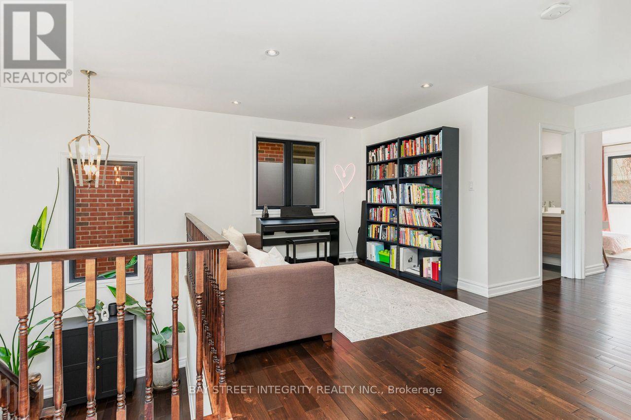 2364 Spring Meadow Way W, Oakville, Ontario  L6M 0C1 - Photo 10 - W13074992